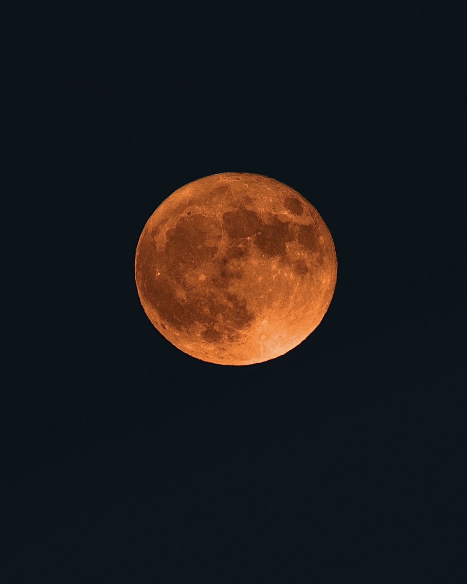 _DerCarli_'s tweet photo. Today‘s supermoon https://t.co/WFaiafSSxp