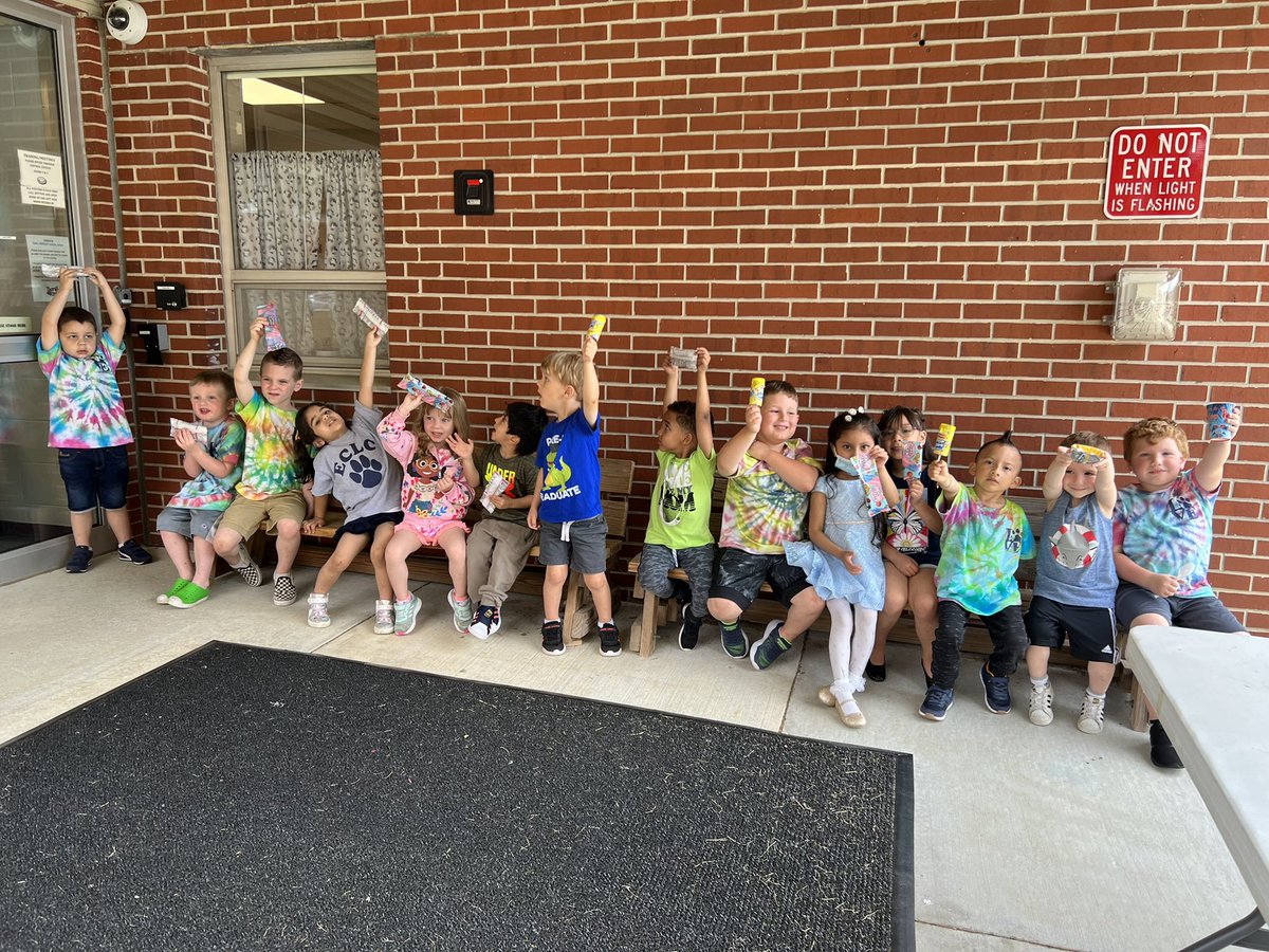 Katie Lewandowski tweet media