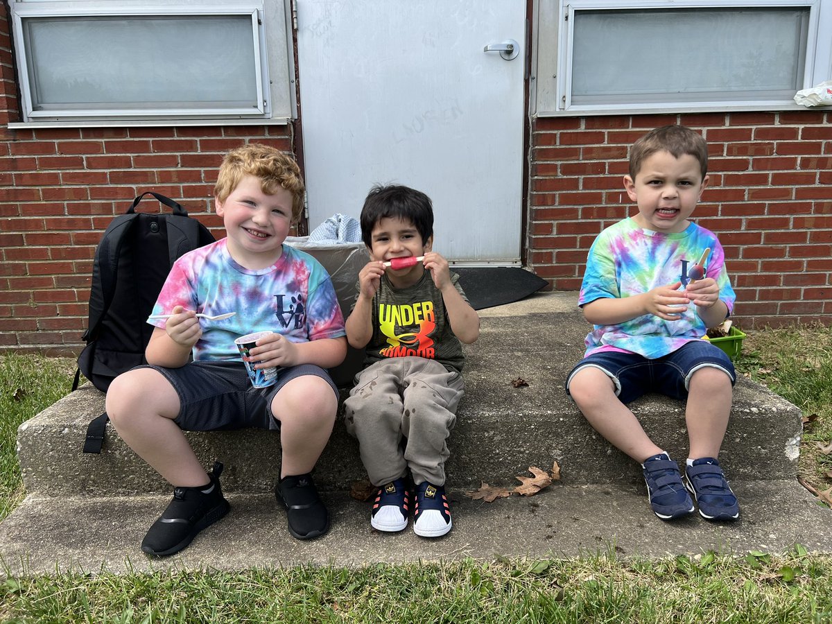 Katie Lewandowski tweet media