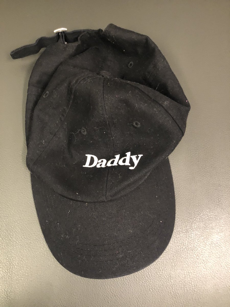 BabyBull2022's tweet photo. Oh no! Someone’s father forgot their hat at Mom’s office! https://t.co/dpvyU9Wh0E