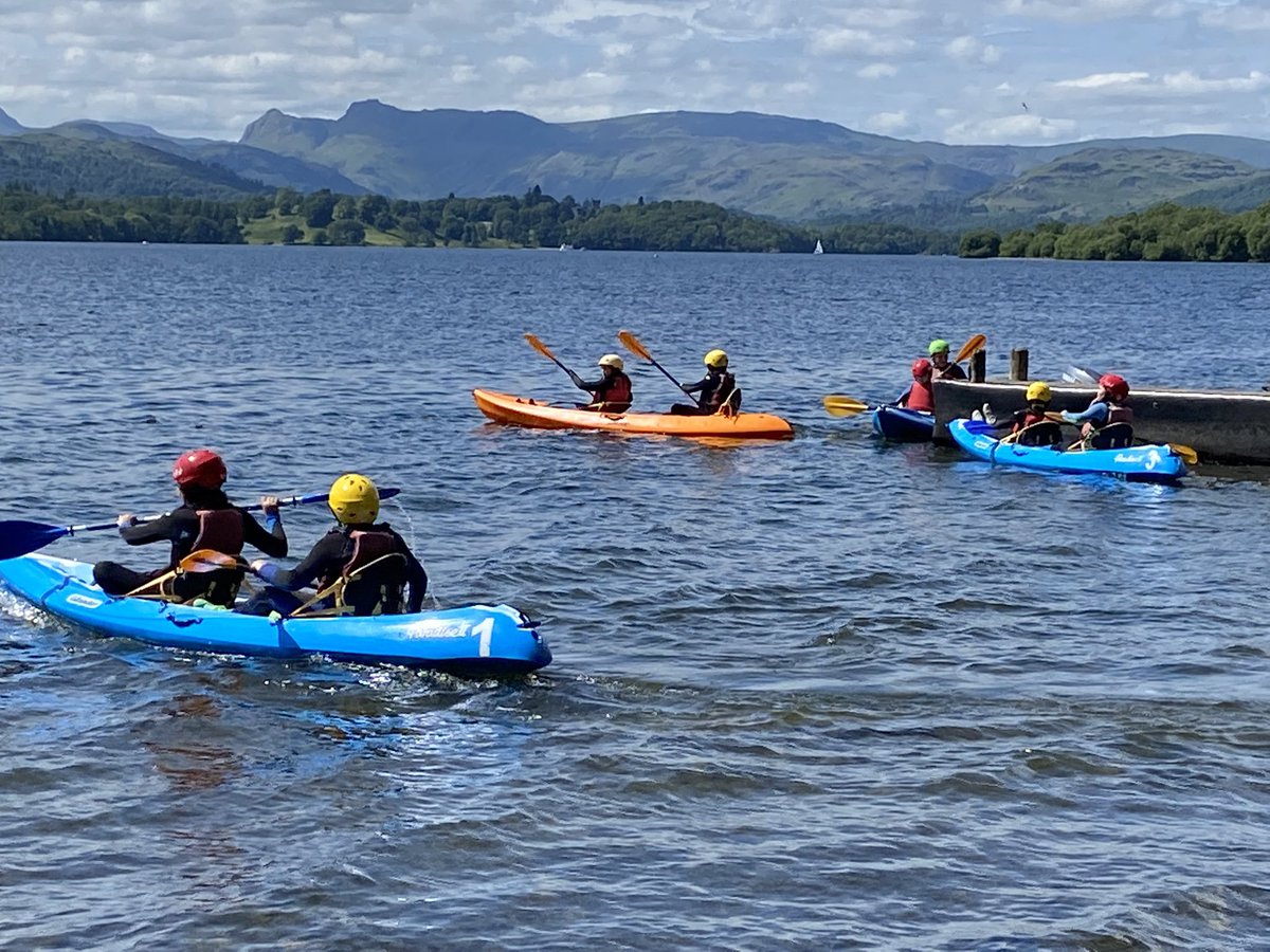 Y6HiStPrimary's tweet photo. A wet but fun afternoon for half of us! π¦ #paddleboarding #kayaking #raftbuilders #canoeing πΆ https://t.co/A1NGe0djAw