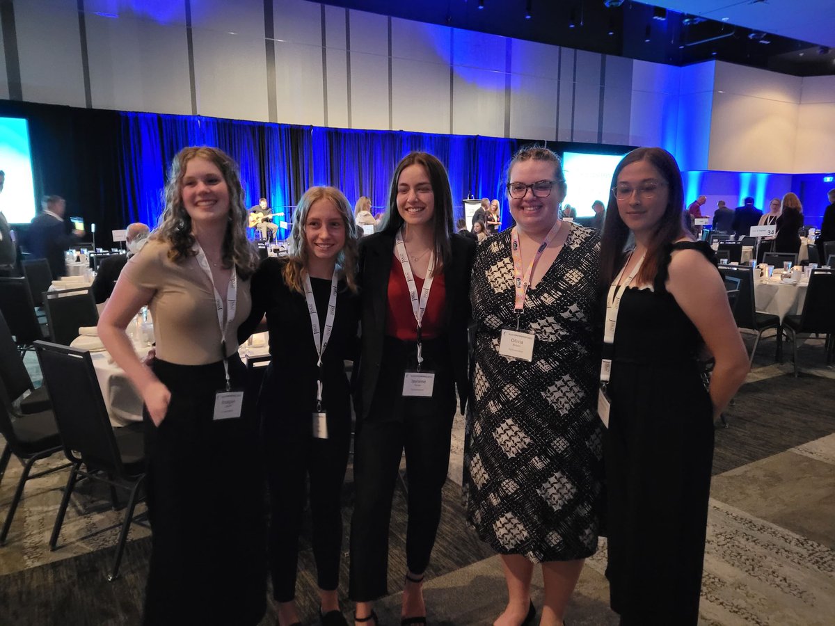 Techsploration's tweet image. We're having fun at the Trade Show and Gala at the #H2OConference! Continuing the learning of everything OCEANS with @Skills_NS and @OceanTechNS, and our special guests @ssrsbngrhs.