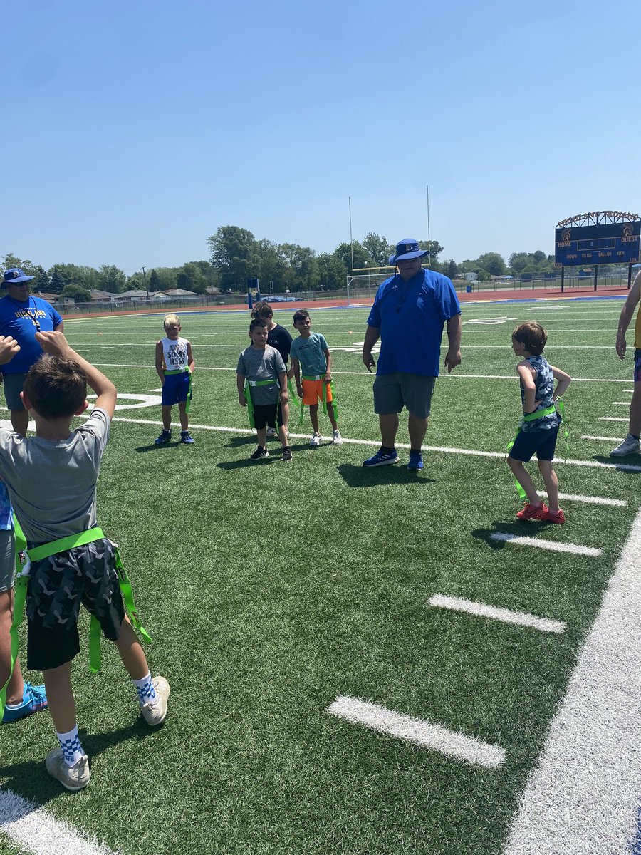 HhsTrojan's tweet photo. It was warm but a great day nonetheless at our first flag football session. Thanks to @highland_pop for lending a hand. #TrojanPride https://t.co/OZHMw95PTz
