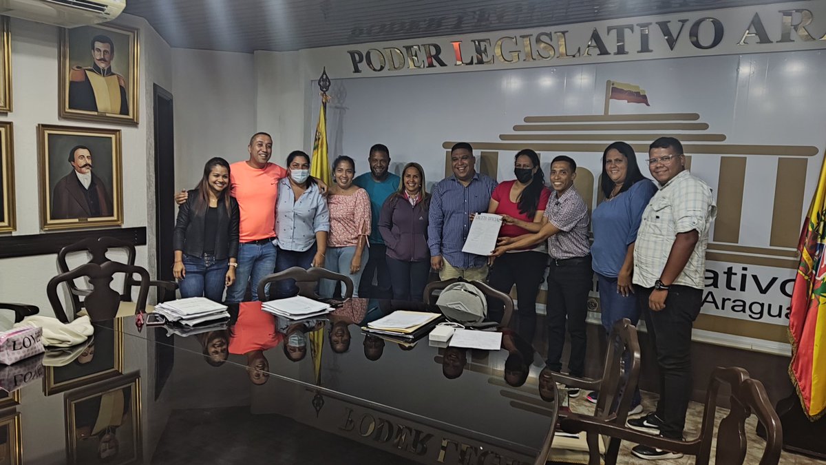 FannyR_Garcia's tweet photo. #14DeJunio nstalada la comisión especial de revisión del reglamento interior y de debates del parlamento regional. https://t.co/L87kPr4KSC