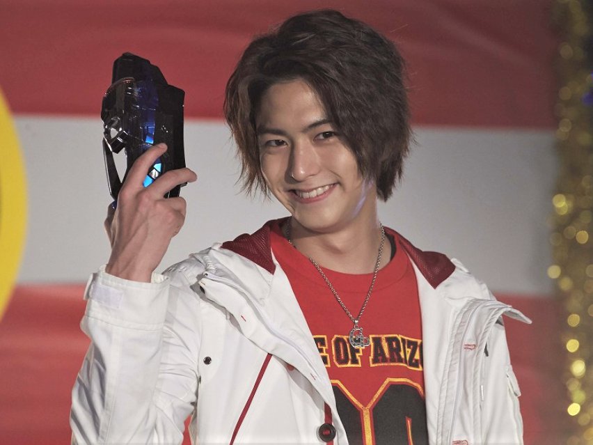 仮面ライダードライブ 詩島剛 ネックレス Adab Radenfatah Ac Id
