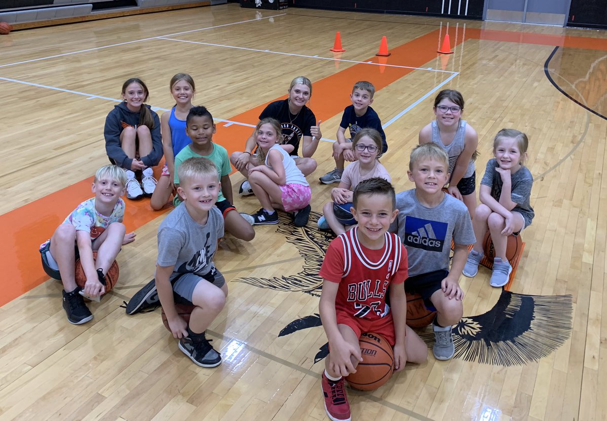 BagoGirlsHoops's tweet photo. Coach @ProviElla team took home our first shooting contest in a close race! Coach Stahl and Coach @roggensackmari took our use the glass competition! https://t.co/cHwRYvcST9
