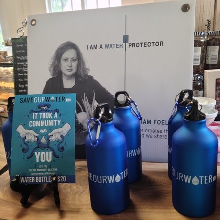 saveourwaterca's tweet photo. Looking for a cool, REUSABLE water bottle for the summer? 💦☀️

Check out these beauties available at many businesses in #CentreWellington including these at Fergies Fine Foods (https://t.co/mIyQRwekok)

#ItTookACommunityAndYou #Fergus #Elora #SaveOurWater https://t.co/JMPt2eQqHR