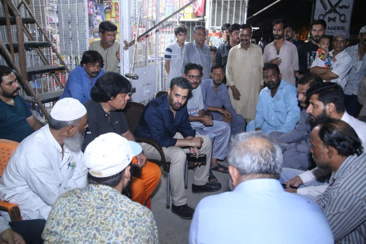 MQMPUpdates's tweet photo. حلقہ این اے 240  ضمنی انتخابات کی تیاریاں عروج پر، چیئرمین پاک سرزمین پارٹی سید مصطفیٰ کمال کی یوسی 15 میں علاقائی معززین سے ملاقات، علاقہ مکینوں کی جانب سے بھرپور تعاون کی یقین دہانی۔

@KamalPSP
#PSP #NA240 #VoteForDolphin #MustafaKamal https://t.co/SxErwqvql3
