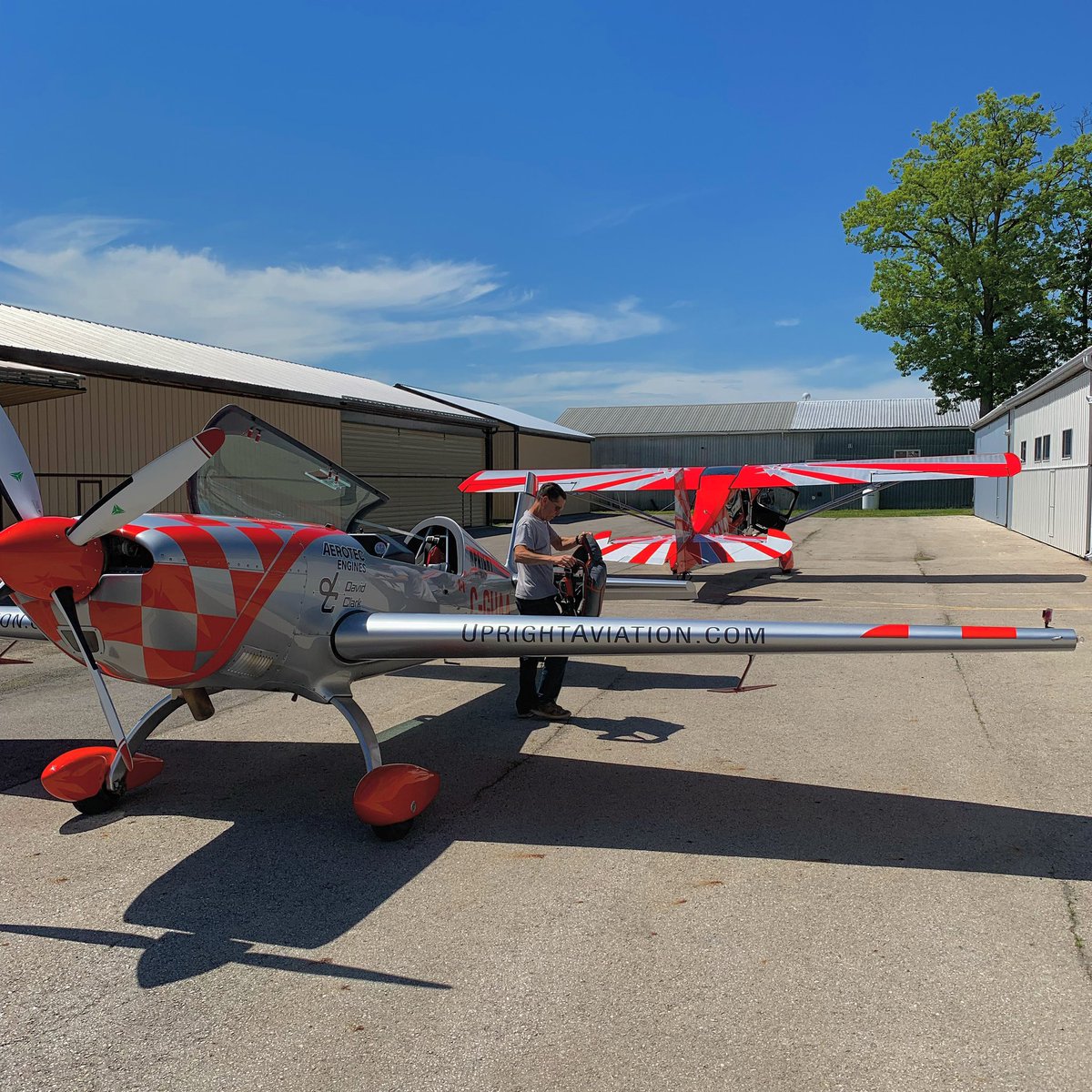 uprightaviation's tweet photo. Our planes are loving the weather this week

Book your aerobatic or tailwheel training ☀️ 

#extra300 #superdecathlon #inverted #flighttraining #aviation #aerobatics #flying
#iac #davidclarkheadset #aerotecengines #uprightaviation #uprightaviationacademy https://t.co/3wGnM7UbVD