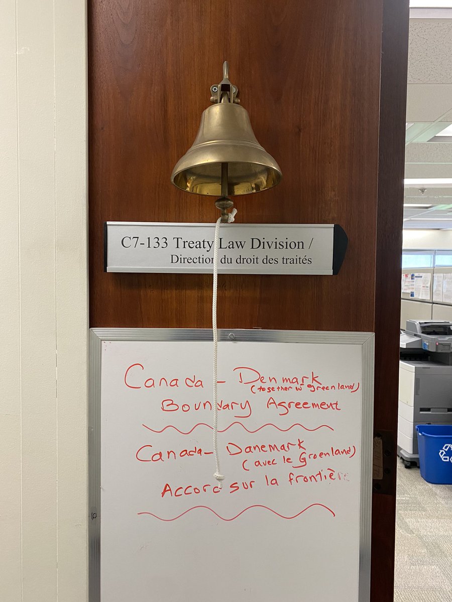 MVestbee's tweet photo. The bell was rung. Everyone cheered. #internationallaw https://t.co/Ga6Mu0691E