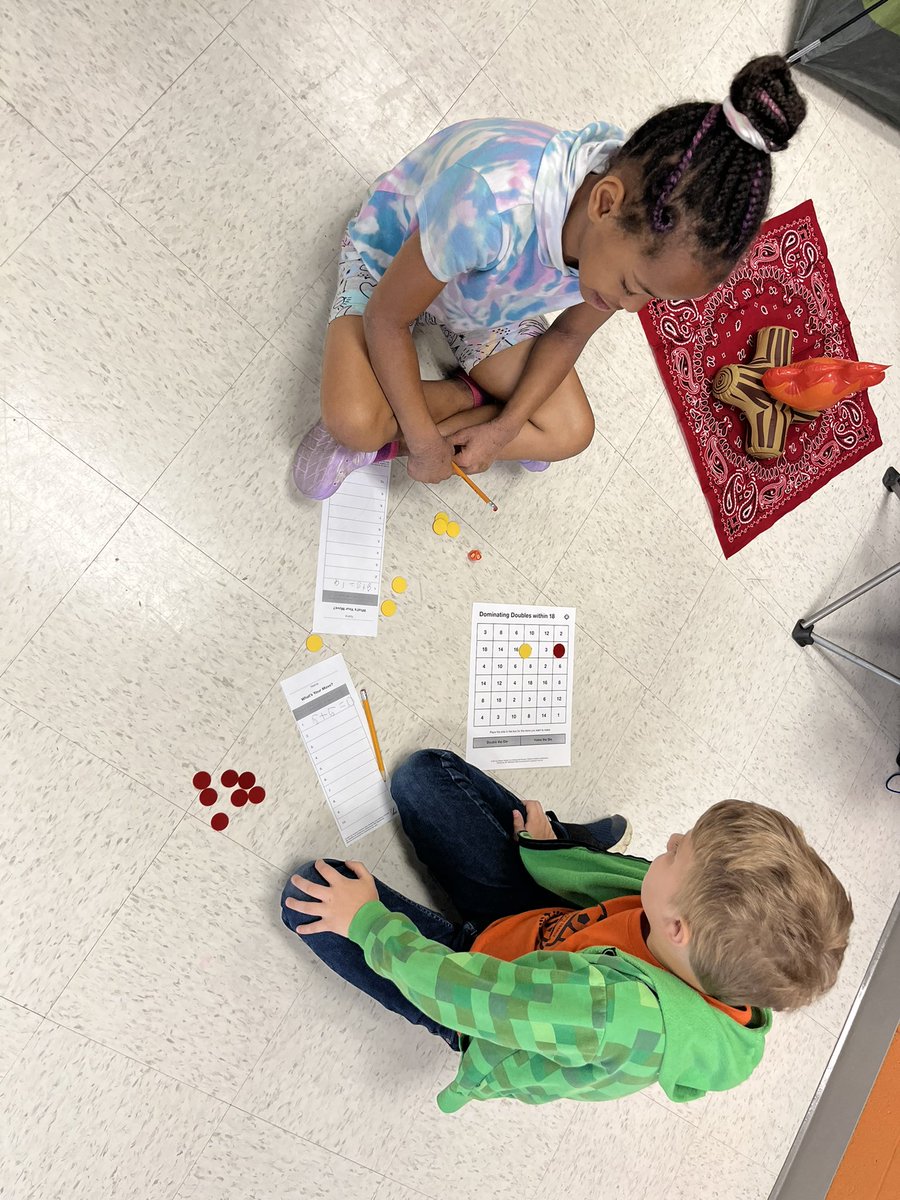 KimberlyMJ1995's tweet photo. We have enjoyed our math time this week! @RFe_RCS #rcssummerschool2022 https://t.co/hs2UuU0q49