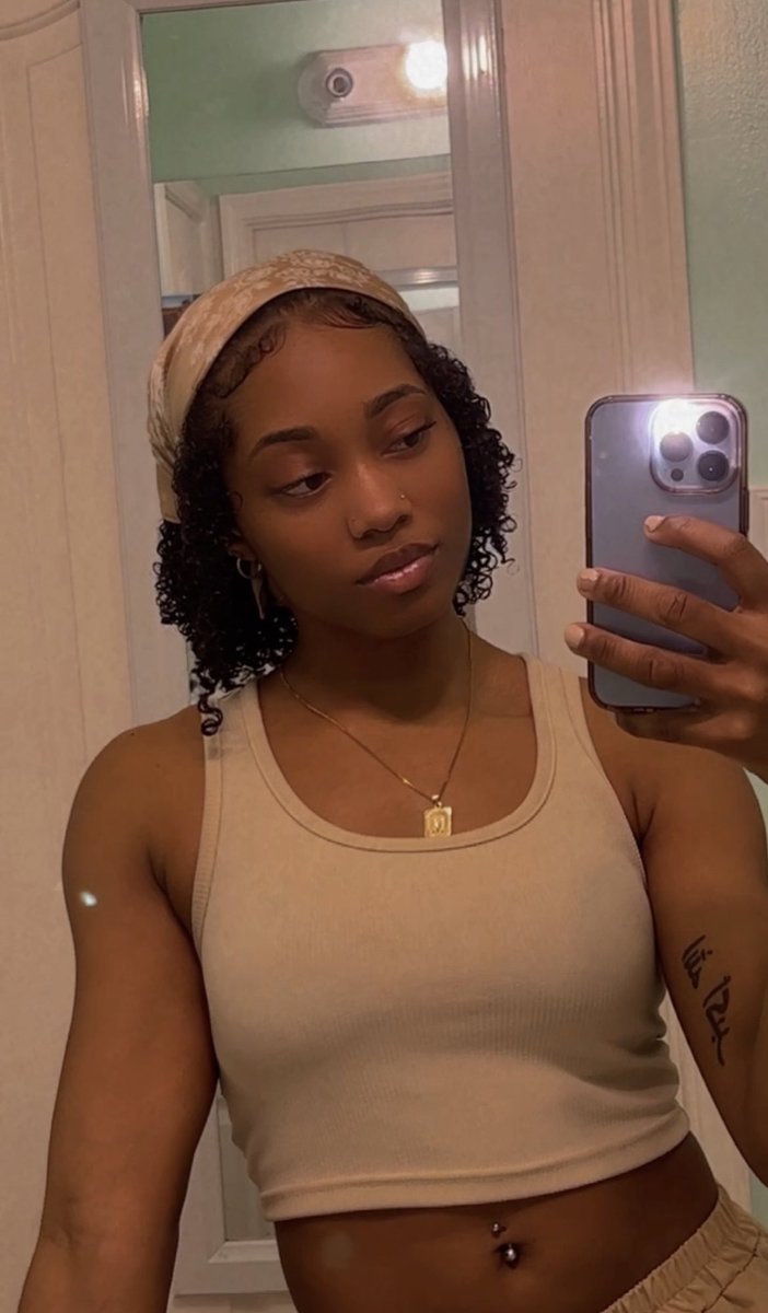 Eliontae's tweet photo. just updating my twitter 😘 https://t.co/NLdJwWqjAl