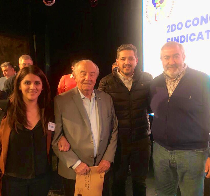 Rociotweet's tweet photo. 🙋🏻‍♀️💪🏽🙌🏽Agradezco al Cro @CarlosPerezSEC @Cavalieri_SEC y  a Nuestra @faecys por la confianza. Es un orgullo para mi ser parte del Comité Ejecutivo de #unicom. Y poder trabajar en la defensa de los intereses de las trabajadoras y los trabajadores de la región. https://t.co/Jncl14HgDn