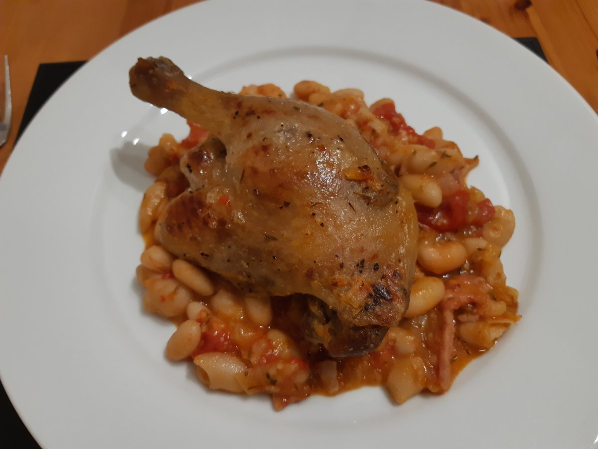 <a href="/BallywalterPark/">BallywalterPark 🇺🇦</a> <a href="/SAWERSLTD/">SAWERS LTD</a> My cassoulet made with duck from the fab <a href="/LecaleHarvest/">Lecale Harvest</a> bought at <a href="/ComberMarket/">ComberFarmersMarket</a>. Hopefully you can visit Comber Market on 7th July for its 8th birthday!