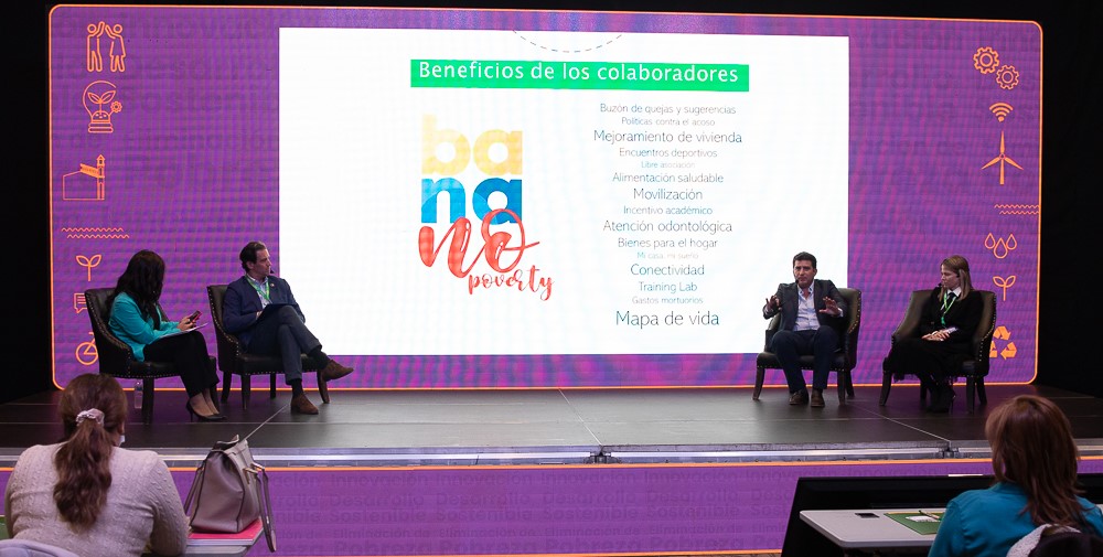 Fundación Paraguaya (@fundaparaguaya) on Twitter photo #Empezamos | Propuestas para un futuro más sostenible e inclusivo desde diferentes ámbitos♻👥
Nos acompañan:
✅<a href="/AlfonsoFDC/">Alfonso Fernandez de Castro</a>, de <a href="/PNUDPARAGUAY/">PNUD Paraguay</a>
✅Estefanía Laterza, directora de <a href="/REDIEXParaguay/">Rediex Paraguay</a>
✅<a href="/XavierLazoG/">Xavier Lazo Guerrero</a>, de @PovertyStoplight Ecuador 🇪🇨
Modera:
💬 <a href="/azulabeja/">Yenyffer Caballero</a>, periodista #Empezamos | Propuestas para un futuro más sostenible e inclusivo desde diferentes ámbitos♻👥
Nos acompañan:
✅<a href="/AlfonsoFDC/">Alfonso Fernandez de Castro</a>, de <a href="/PNUDPARAGUAY/">PNUD Paraguay</a>
✅Estefanía Laterza, directora de <a href="/REDIEXParaguay/">Rediex Paraguay</a>
✅<a href="/XavierLazoG/">Xavier Lazo Guerrero</a>, de @PovertyStoplight Ecuador 🇪🇨
Modera:
💬 <a href="/azulabeja/">Yenyffer Caballero</a>, periodista