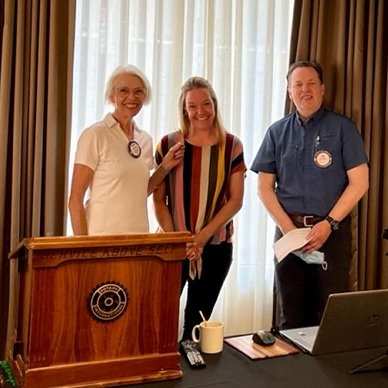 CarrieEkertHaakenson tweet media