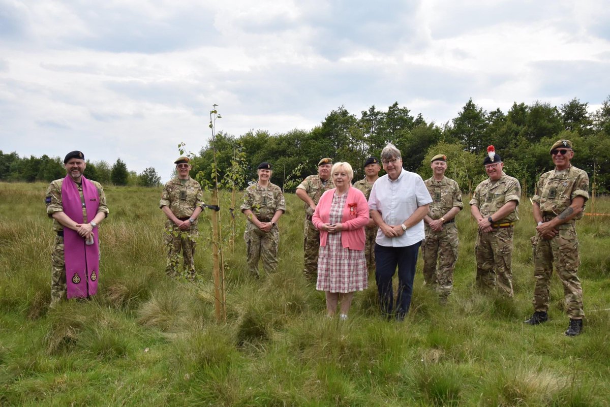 In 2021 plans commenced to mark The Queen's Platinum Jubilee. 

A street party & parade was held & the planting of 70 trees for The Queen’s Green Canopy

Click ⬇️ for more

armycadets.com/county-news/th…

#GmanACFForceForGood #goingfurther #HM70 #QueensGreenCanopy #PlatinumJubilee