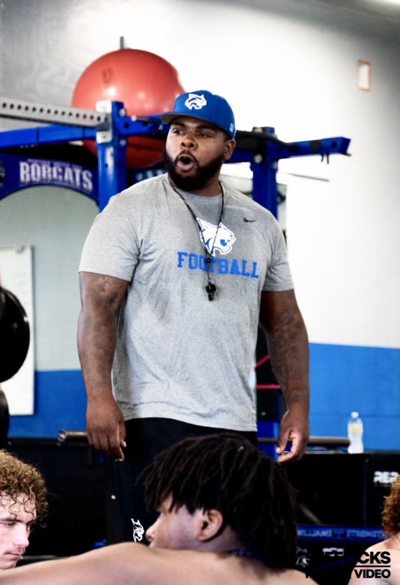 A good coach can change a game,
A great coach can change a life. I’m beyond blessed 🙏🏾 to be apart of the <a href="/PCS_Sports/">PCS Athletics</a> family 🔵⚪️ #GoBobcats