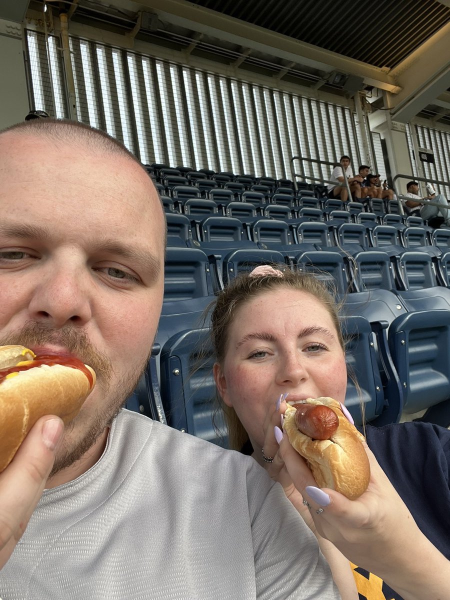 TateNathan's tweet photo. #RepBX first game at Yankee stadium https://t.co/xGtBXgv0cv