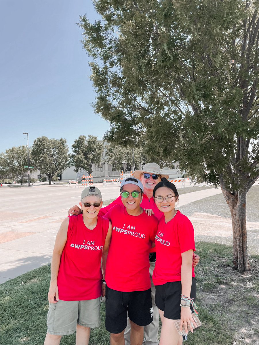 tructzy's tweet image. this sat, i wrapped up “my time as a senior”@Riverfest Rivalry on the River with the absolute best ever! 

it was an absolute blast meeting new friends, and reviving a tradition that once took place, but this time we brought in @WichitaUSD259!

so as my shirt said I AM #wpsproud