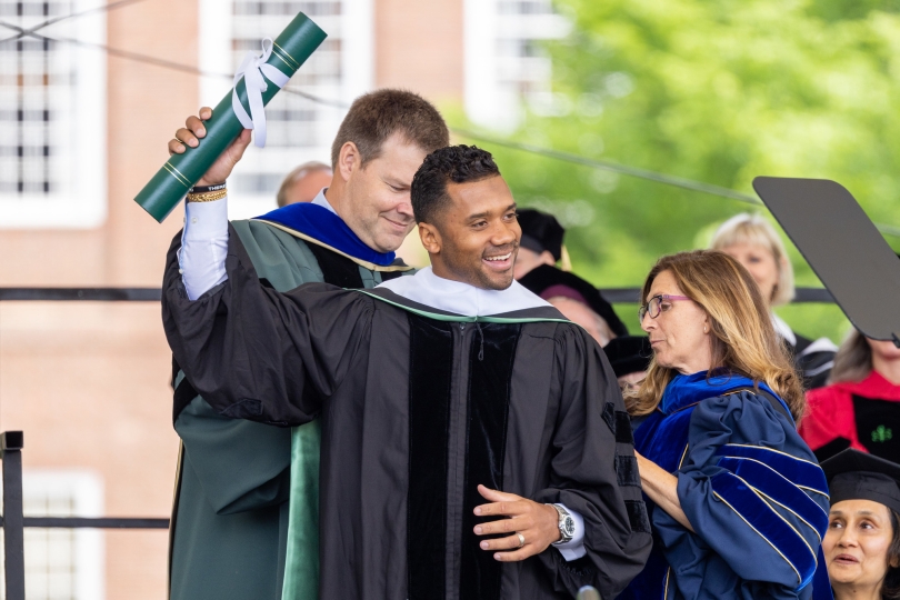 DavaExplorer's tweet image. greatly humbled and honored #Engineering4All Thrilled to join so many #Heroes #Sheroes @DangeRussWilson #Shobana and Shyam Bhartia, #KULGAUTAM, #ClaudiaGoldin, @EdHaldeman, and #FionaHarrison