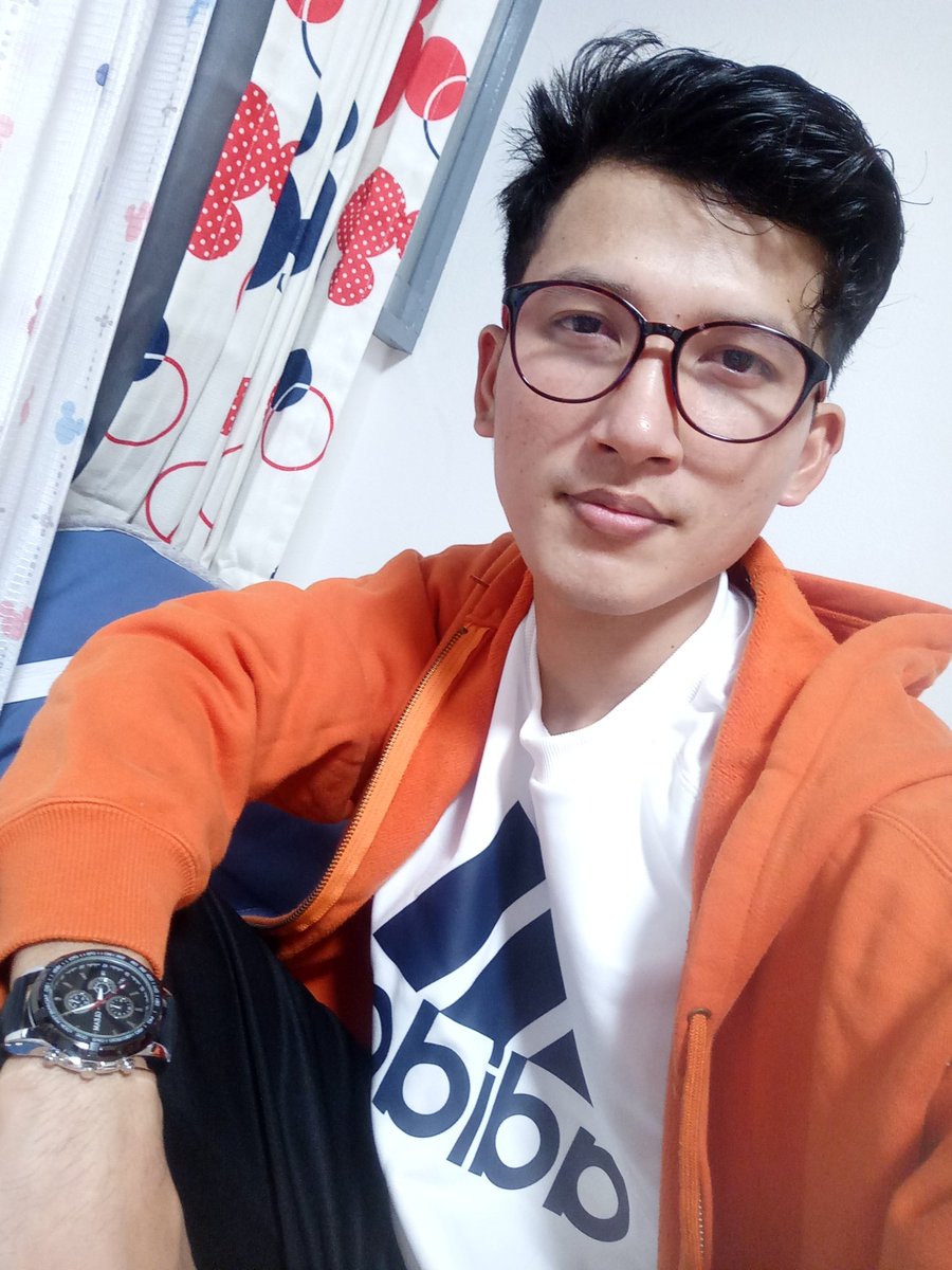 KakadaTem's tweet photo. ចង់រកមនុស្សដែលស្រលាញ់ស្មោះត្រង់ពិតតប្រាដក...នៅក្បែរ...☺😊😊 https://t.co/Ce53z8DjvH