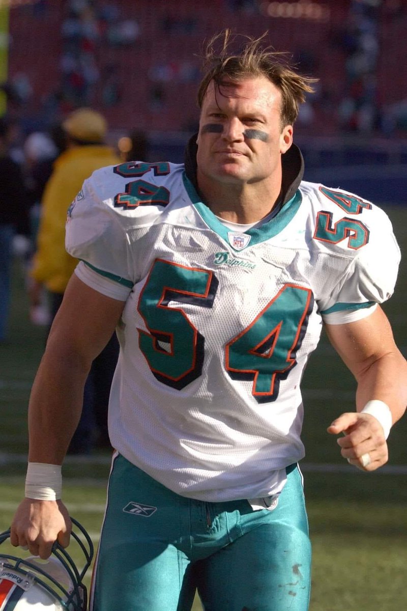 DrGililland's tweet image. Zach Thomas finished his career w/more tackles than Junior Seau &amp;amp; Brian Urlacher. More sacks than Mike Singletary, Derrick Brooks &amp;amp; Dick Butkus. More 1st Team All Pro selections than Kevin Greene &amp;amp; Andre Tippett. INDUCT ZACH THOMAS INTO @NFL HALL OF FAME! @TexasTechFB