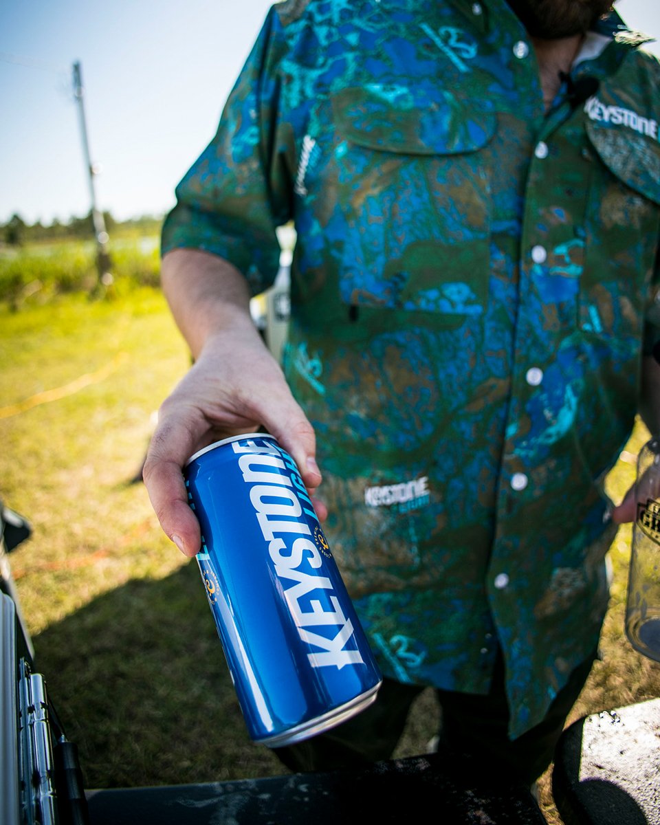 Realtree's tweet photo. Must haves for summer BBQs.
Link for the @KeystoneLightUS & Realtree Summer Collection: https://t.co/OeoqWQed41 https://t.co/1yyqBekphd