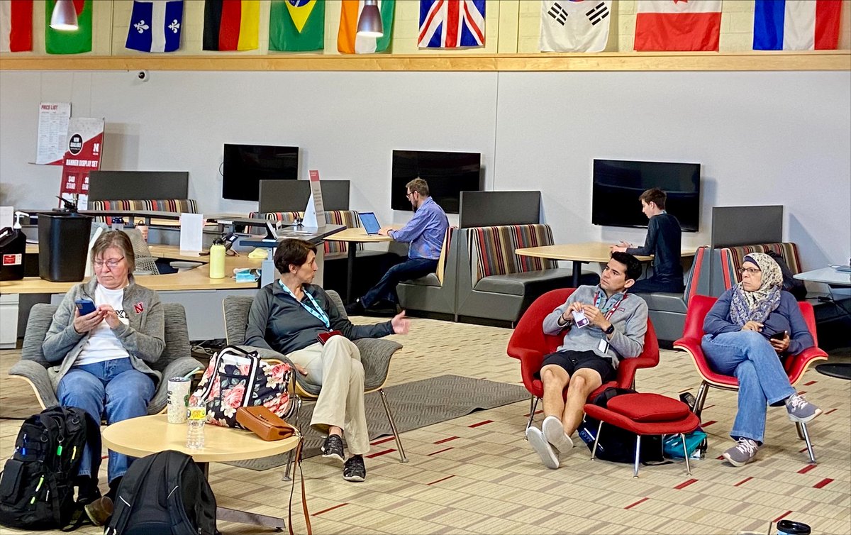 TeachCodeNeb's tweet image. All done with the Code.org #summerworkshops @TeachCodeNeb. Everyone's chilling and relaxing before the awards ceremony.
@TeachCode @UNLComputing #UNLTechEDGE
