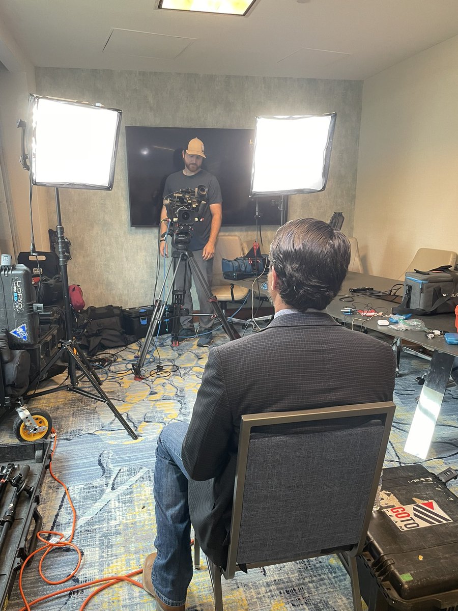 RightOnCrime's tweet photo. Behind the scenes: ROC Executive Director @tolmanbrett appeared on @jesseprimetime with @JesseBWatters to discuss the double standard applied to the Pelosi body cam footage. #ConservativeCJR https://t.co/CJralbqSZs