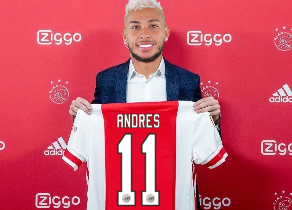 Estoy muy complacido de decir que soy nuevo jugador del Ajax. Muchas gracias a la gente que confía en mi. 

Dare todo para que la instituciones cumpla su objetivo este año, porque somos los mejores.

#AT17 🇨🇴 #AjaxForTheFuture ❌❌❌