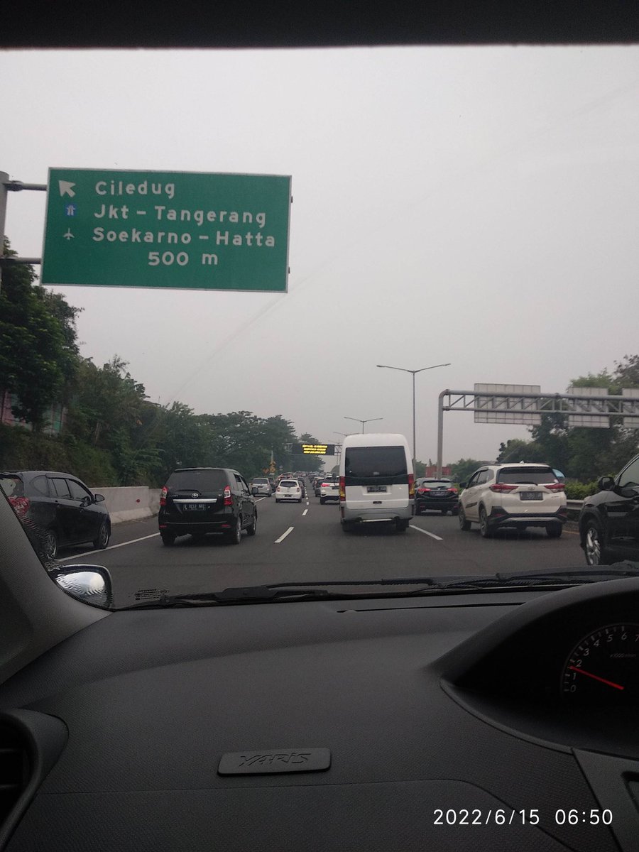 SonoraFM92's tweet photo. 06.50 #LalinSonora
#infolalin #jorr Bintaro-Pondok Indah padat merayap pagi ini. @Info_Bintaro https://t.co/2IyXxT2q22