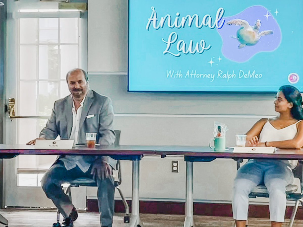 DeanB_FSULaw's tweet photo. Phenomenal event today with Ralph DeMeo! Thank you for spending time with us and discussing your amazing career. #SUG22 #AnimalLaw #HottestBarSection @radhyper @PetsAdLitem @FlaBarAnimalLaw
☺️🍢⚖️🐢🐟🐾🌶 https://t.co/miCEE2u6ER