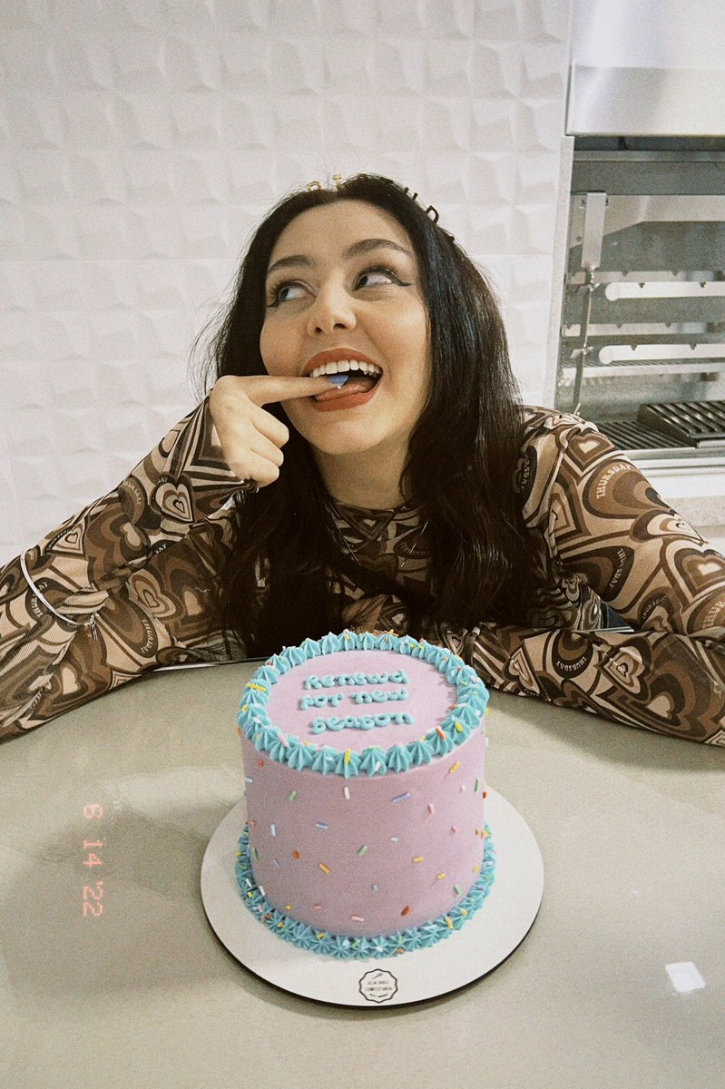 itsmaraujo's tweet photo. 1 comemoração de aniversário: check 🥳 https://t.co/Qyq5DFHVkL