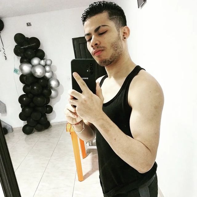 Kilbert01988464's tweet photo. #NuevaFotoDePerfil https://t.co/tz6XhJ6uAI