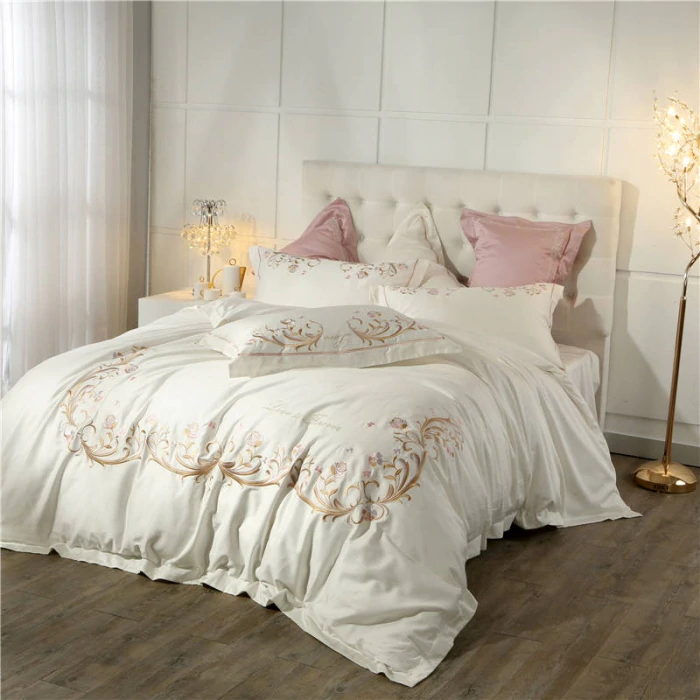 TailorPromos's tweet photo. Delicate Embroidery Luxury Duvet Set 4Pcs Queen Bedding Set

⏭@belladonnahome

https://t.co/krj2gVAGuf https://t.co/XodHjD25Nv
