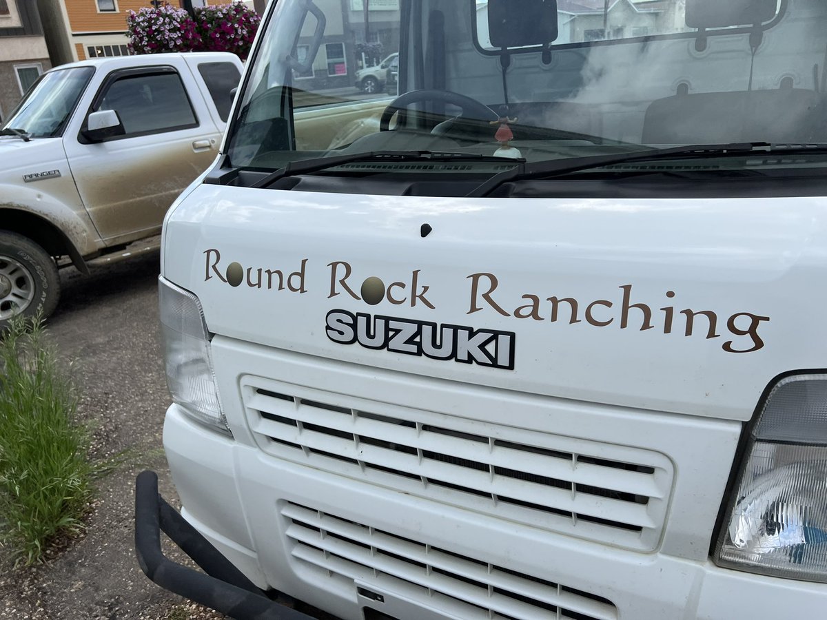 grassncows's tweet photo. Our local decal guy does an awesome job… #decalsandsignobsessions #flashy #adandpromo https://t.co/dKywgzFDM0
