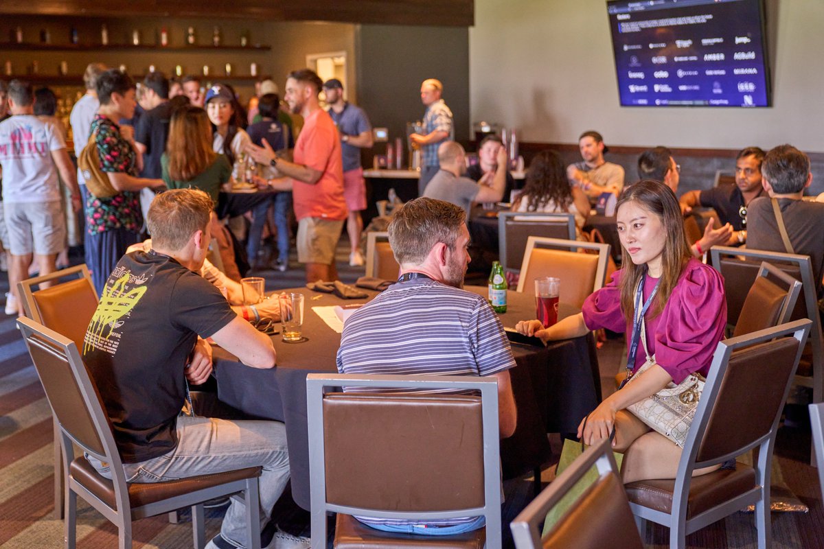 Cryptocom_Cap's tweet photo. We closed out #consensus2022 swinging with @orderlynetwork at @topgolfaustin

Great to hang out with co-hosts @finance_ref @MetaWebVC @proximitylab and our guests who turned up and let rip

⛳🏌️🔥 https://t.co/LGpsdhbJGC