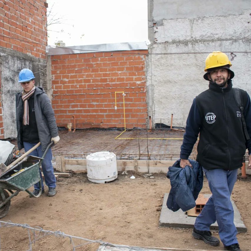 FerMontiMTE's tweet photo. Recorrimos las obras de Mejoramientos Habitacionales en el Barrio "Diego Armando Maradona". 
También fuimos al ecopunto de la Cooperativa "Jóvenes en Progreso" donde se recibe y recicla material del partido de Lomas de Zamora. 
#renabap #sisu #mdsn #bid https://t.co/iFjFtH7tqy