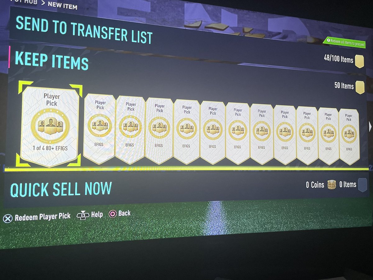 FutK4y's tweet photo. One of my final big sends 🍀🍀🔵🔵👀✅🙏🙏🙏 #FIFA22 #efigs https://t.co/FyYb03cgje