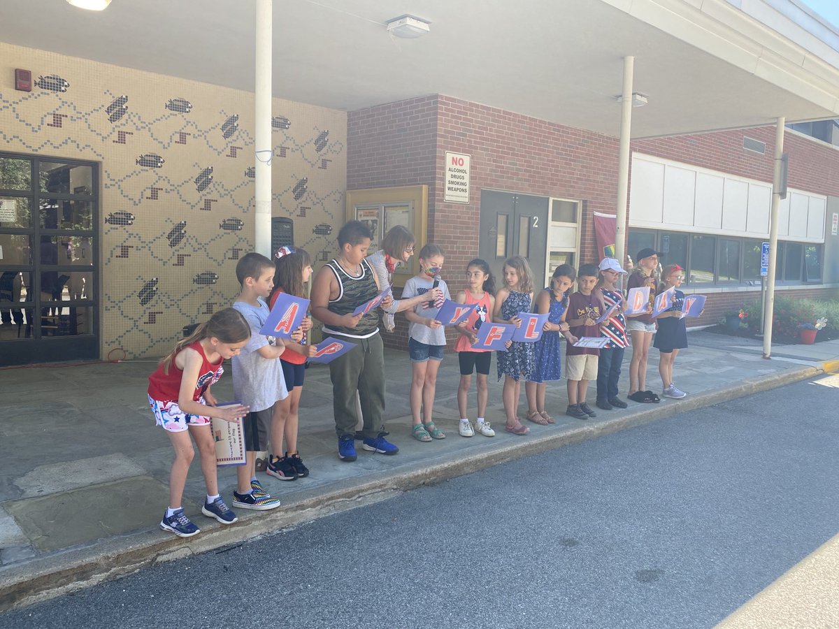 PingreePride's tweet photo. Thank you Emma Mayes WPS senior, former Pingree student, for beautifully singing The Star Spangled Banner. Flag Day was celebrated today with students singing patriotic songs, reciting poems,  and providing flag facts to commemorate the adoption of the flag of the United States. https://t.co/P9duo7mVlZ