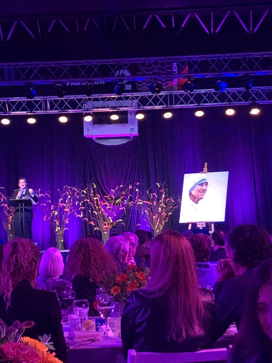 #enseñarParaRestaurarLaEducación 
Colegio Madre Teresa