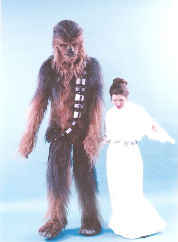 Peter Mayhew and Carrie Fisher #StarWars #CarrieFisher #PeterMayhew https://t.co/PBQhQk8GFx