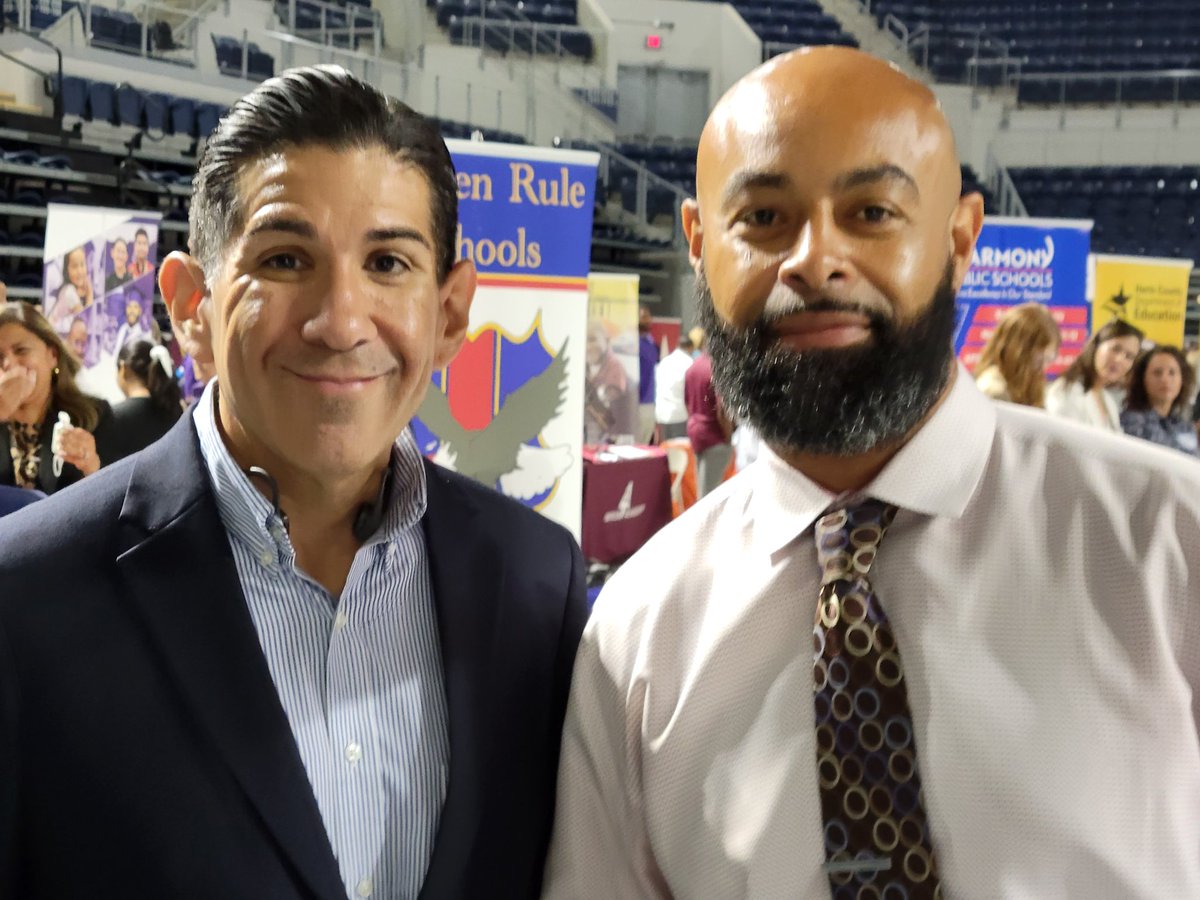 damonjasso's tweet photo. Ran into one of my former education colleagues and friend, Dennis Jackson.

It was fantastic to seeing him in his current role.  Continue the excellent work of motivating and inspiring others! https://t.co/fMq73xidCl