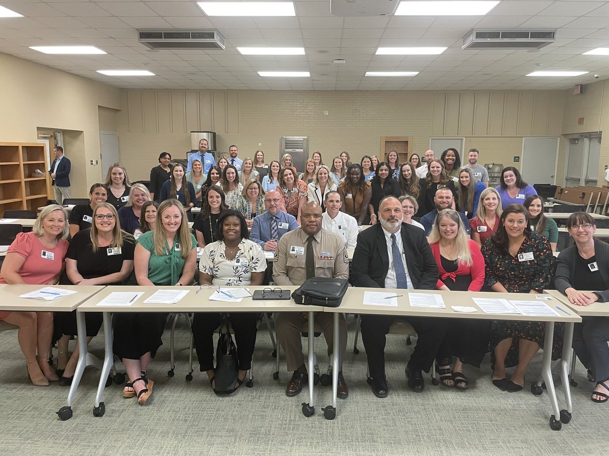 Hferguson28's tweet photo. Excellence is in the faces of each of our new hires in @JoinProsperISD @ProsperISD and excellence is our standard as we create our story of impact!  Great days ahead! https://t.co/sA1E6ZFu5d