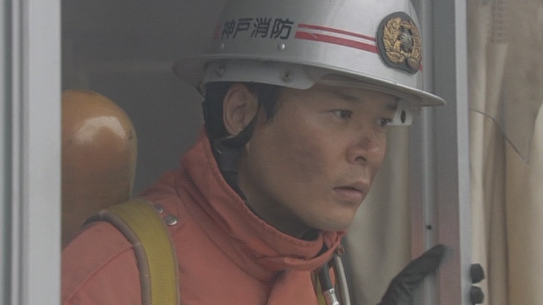 天竺牡丹 昨日 海のレスキュー哲さんを載せたので 今日は陸のレスキューを 252 生存者あり Episode Zero より 消防レスキュー隊長 哲さん 田中哲司 252生存者ありepisodezero T Co 7rxnkmbhna Twitter