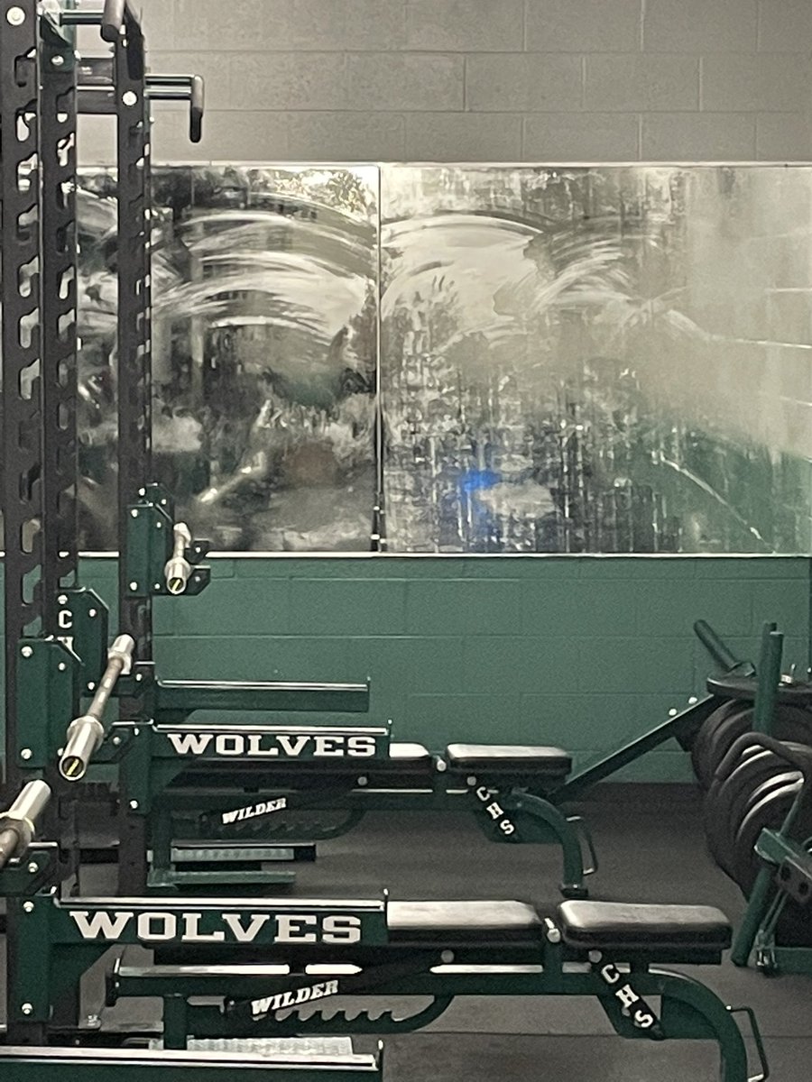 CoachTCase's tweet photo. You know you’re putting in work when mirrors and walls start sweating. We might not have fancy weight room or an elaborate indoor facility but we still working. Getting back to the trenches. https://t.co/FAR797HhzR