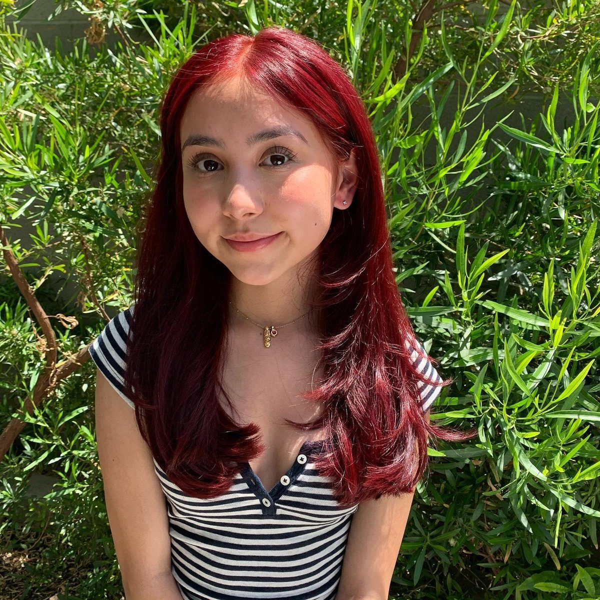 manicpanicnyc's tweet photo. Loving this Vampire Red hair!!! ❣️ ❣️ ❣️
(IG: makemyhairday )
#manicpanic #manicpanicpro #manicpanicnyc #vampirered #redhair #red https://t.co/i0xbrIJsO9
