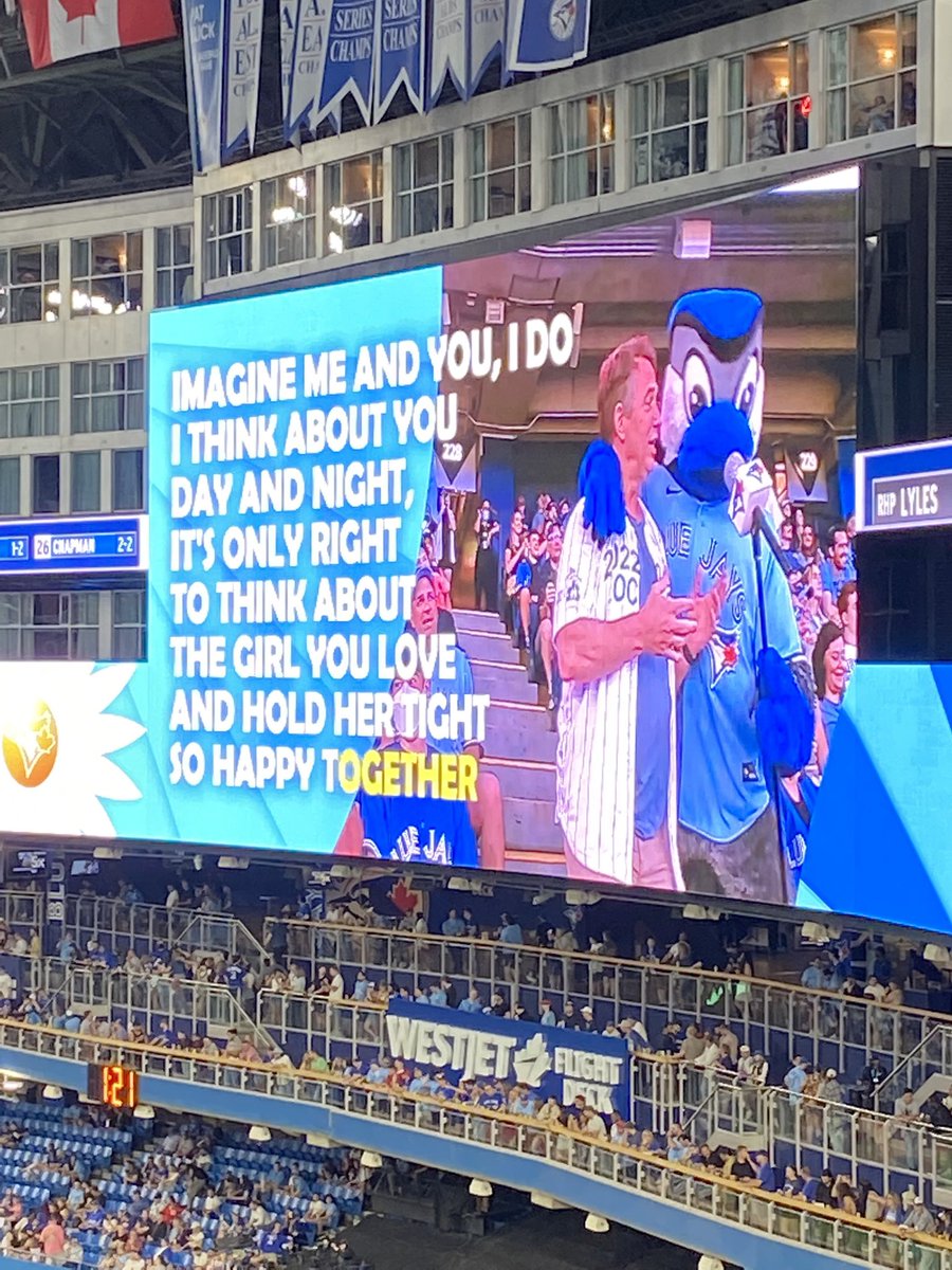 Great night with <a href="/CHBANational/">CHBA National</a> EOC at the <a href="/BlueJays/">Toronto Blue Jays</a> game.  <a href="/Neil_Moody_/">Neil Moody</a> getting in some karaoke to try to rally the Jays!  <a href="/CHBABC/">CHBA BC</a>