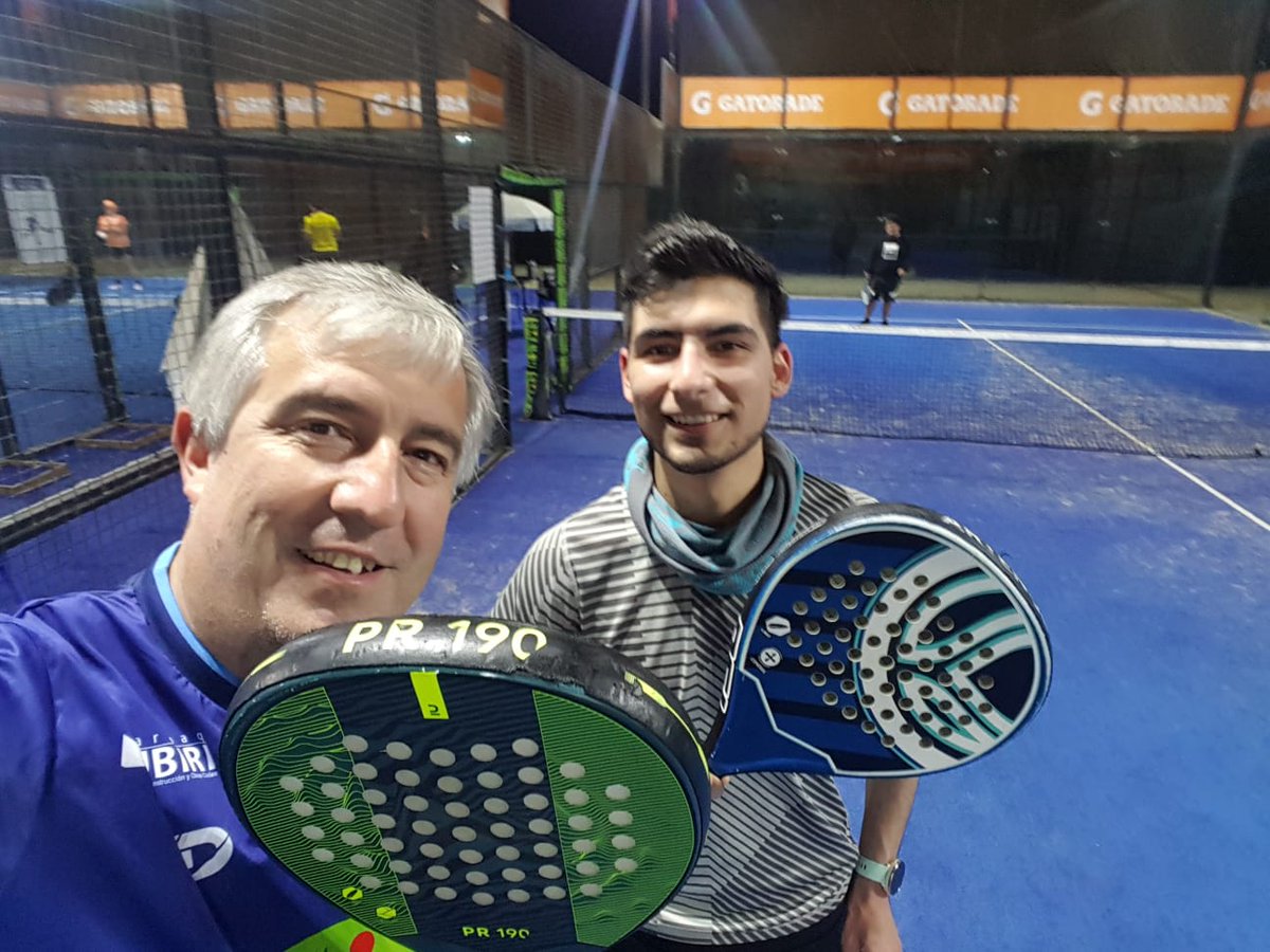 Mbrownp's tweet photo. Hoy martes de vuelta a las canchas y que mejor con mi hijo antes de su viaje @cbn_oficial #padell https://t.co/heAnkDXAUA